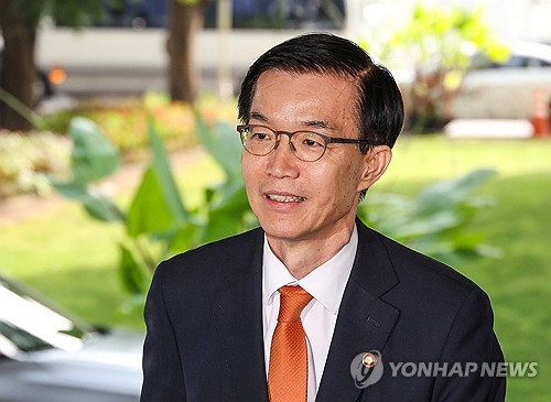 산업장관 "전기요금, 원가 반영해야 하지만…한전 쇄신 우선"