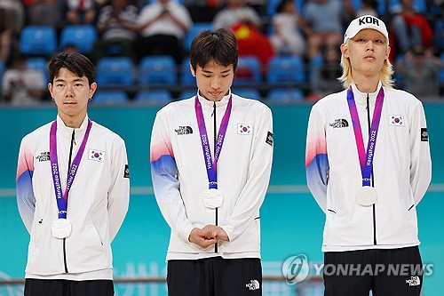 LEAD) (Asiad) S. Korea takes 2 silvers in roller skating relays | Yonhap  News Agency