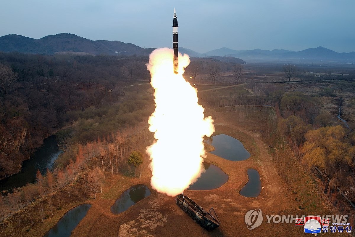 北朝鮮が極超音速ミサイル発射に「成功」