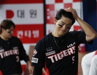 'KBO 첫 월간 10홈런-10도루' 김도영 "내 기록, 내가 넘겠다"