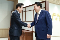 [속보] 대통령실 "尹대통령-이재명, 앞으로 종종 만나기로"