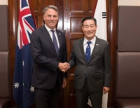 Le ministre de la Défense en Australie pour discuter de l'éventuelle coopération avec l'AUKUS