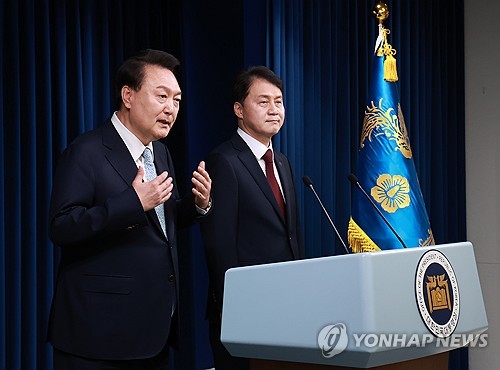  Yoon nombra a un exviceministro de Justicia como jefe secretario para asuntos civiles