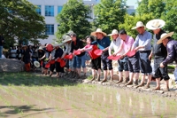 금요일 아침 '쌀쌀' 낮부터 기온 올라…주말 포함 맑은날 이어져