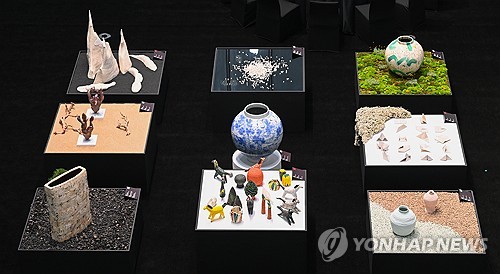 韓中日陶芸家の作品