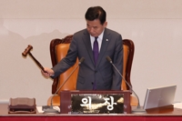 [연합시론] 정쟁에 매몰돼 미래 먹거리도 걷어찬 '역대 최악'의 국회