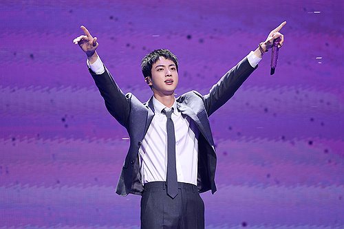 【レア‼️】BTS Jin　ジンソロツアーTシャツ　黒　M　新品未開封 BTS ジン JIN 新品未開封 ソウルコン RUNSEOKJIN in EP.TOUR 顔T