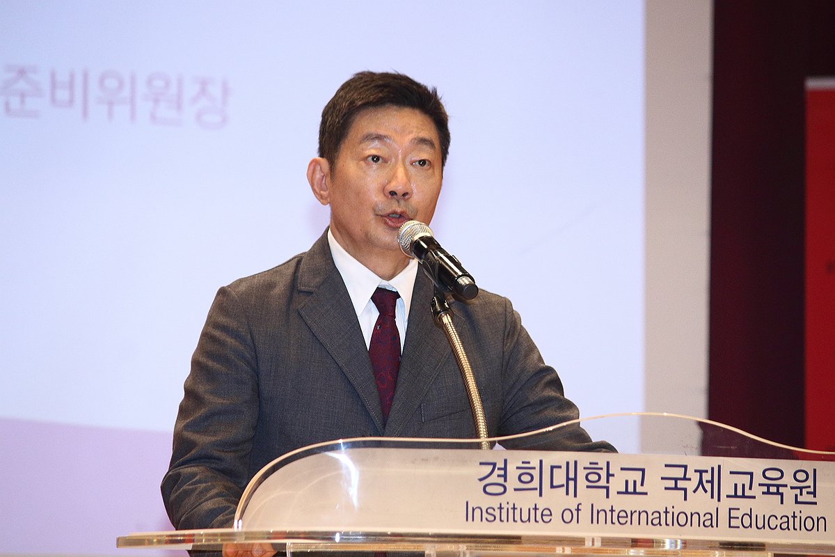 2024년 '제26회 외국인 한국어 말하기 대회' 대회사하는 김중섭 준비위원장