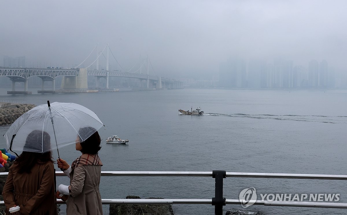 [내일날씨] 전국에 비…중부지역 더위 계속