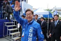 이재명, 인천서 사흘째 수도권 표밭갈이…지역구 계양도 찾아