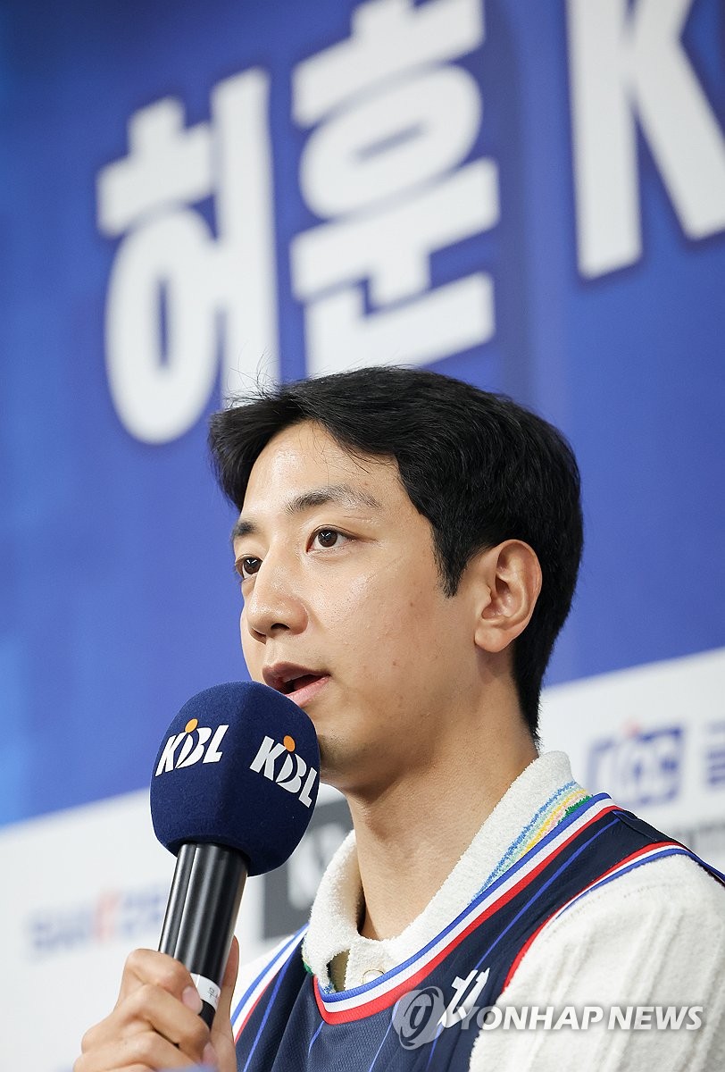 입단 소감 밝히는 허훈