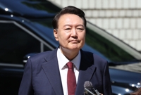 尹측 "체포영장 절차적 정당성 결여·방어권 침해" 법원 의견서