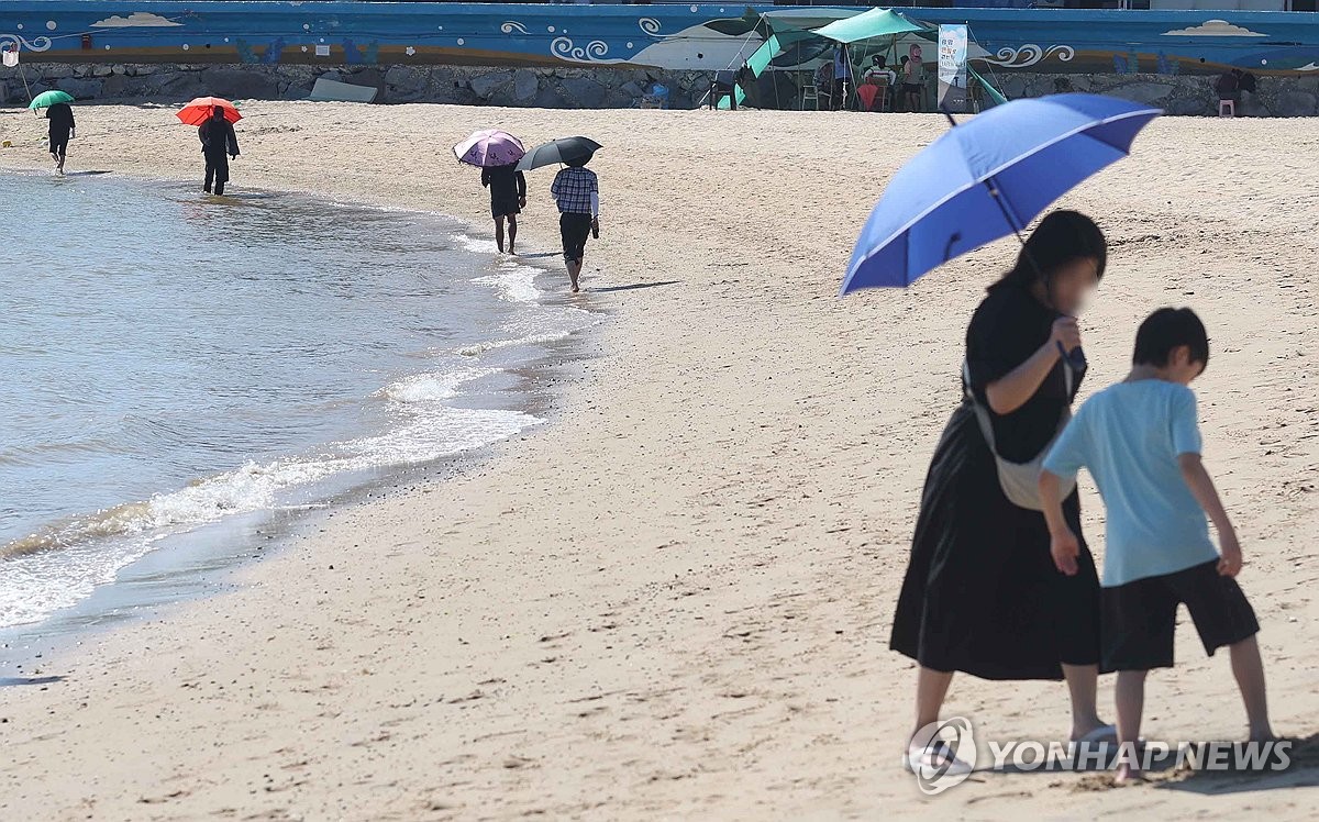 찜통더위에 전국 곳곳 '역대 가장 더운 6월 하루' 신…
