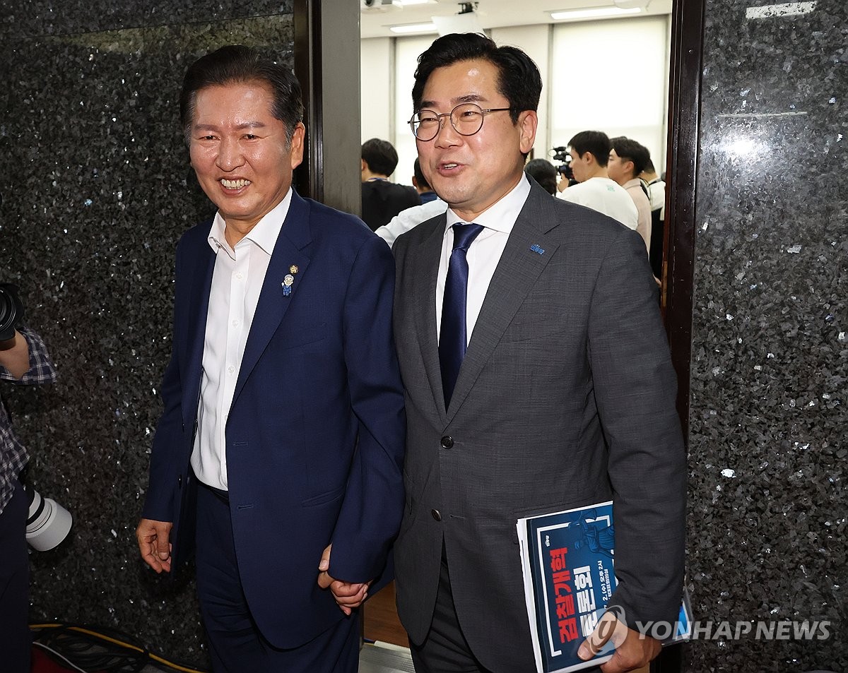 '당원이냐 여의도냐' 與대표 경쟁 '후끈'…네거티브는 …