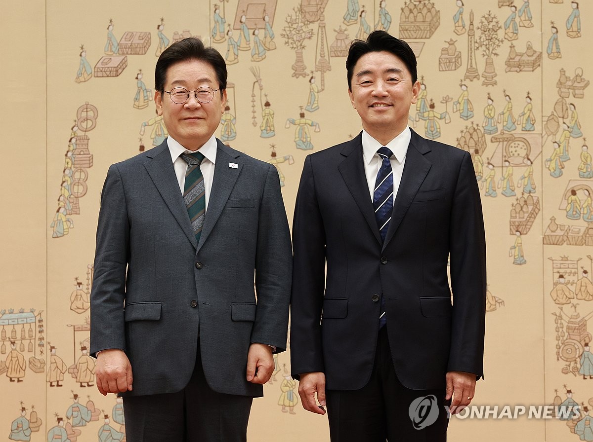 강훈식 "李대통령, 처음부터 대통령이었던 것처럼 일하고 있어"