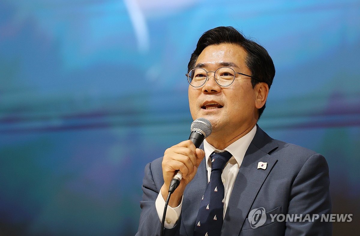 박찬대 "검찰 개혁 9월 안에 마무리될 것"…전주서 토크콘서트