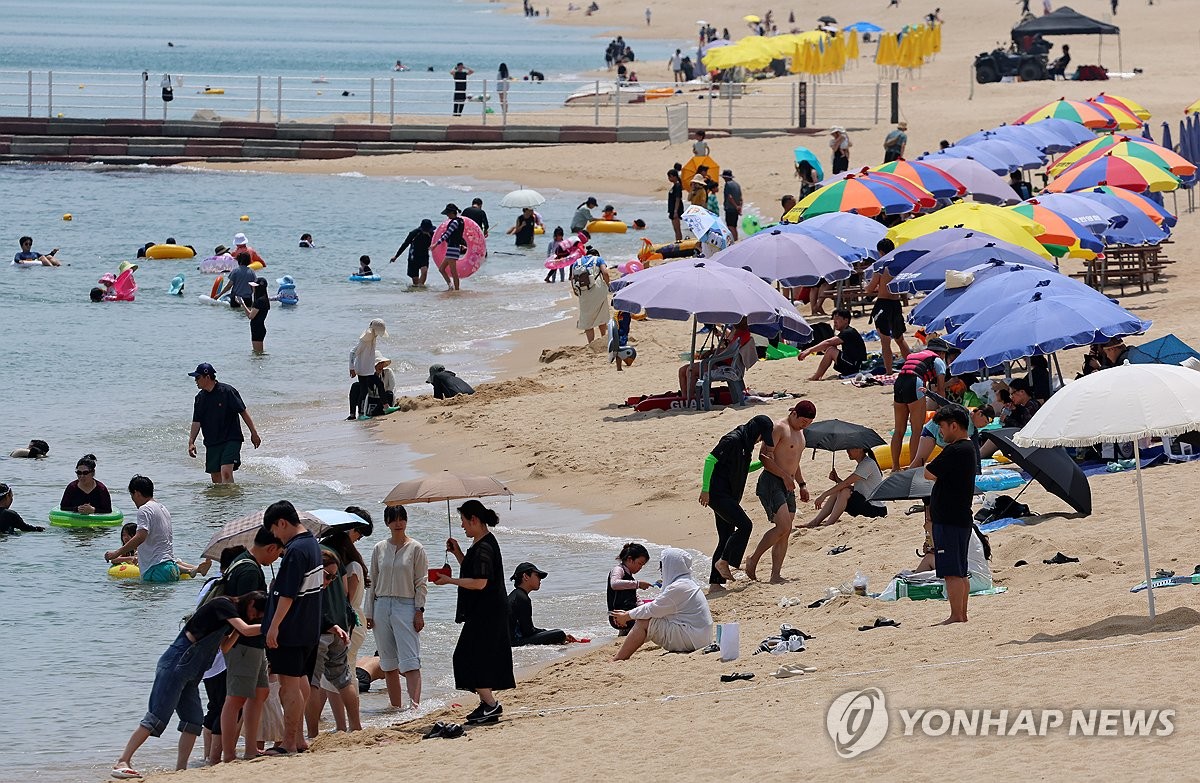 삼척 낮 최고 39도 '펄펄'…강원 동해안 주말사이 1…