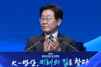 李대통령 국정지지율 65%…2주 만에 3%p 상승[NBS]