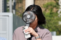 끝날 줄 모르는 폭염…기세줄었지만 금요일에도 낮 최고 36도
