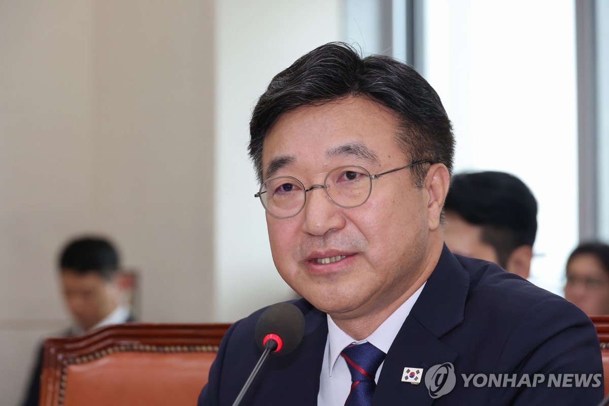 윤호중 "재난업무 공무원, '빠른 승진' 인사고과 반영…