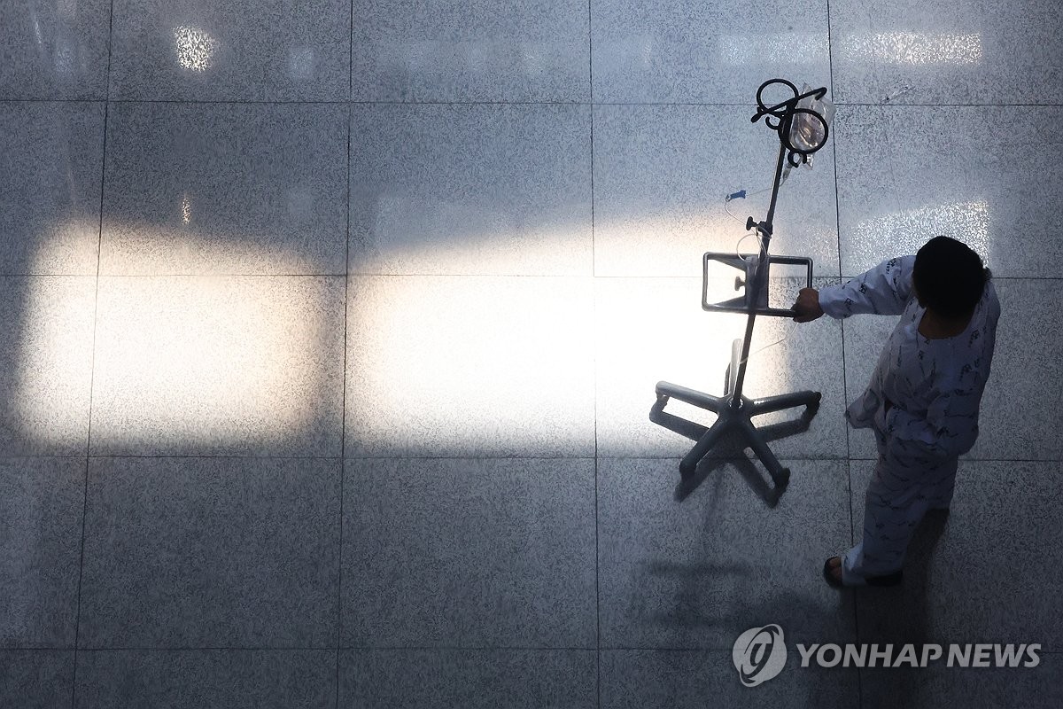 중증질환연합 "전공의들 환자 외면한 채 요구 조건만 재…