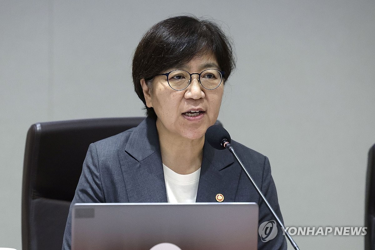 '의료 정상화' 난제 맡은 정은경…추계위·수련협의체 곧…