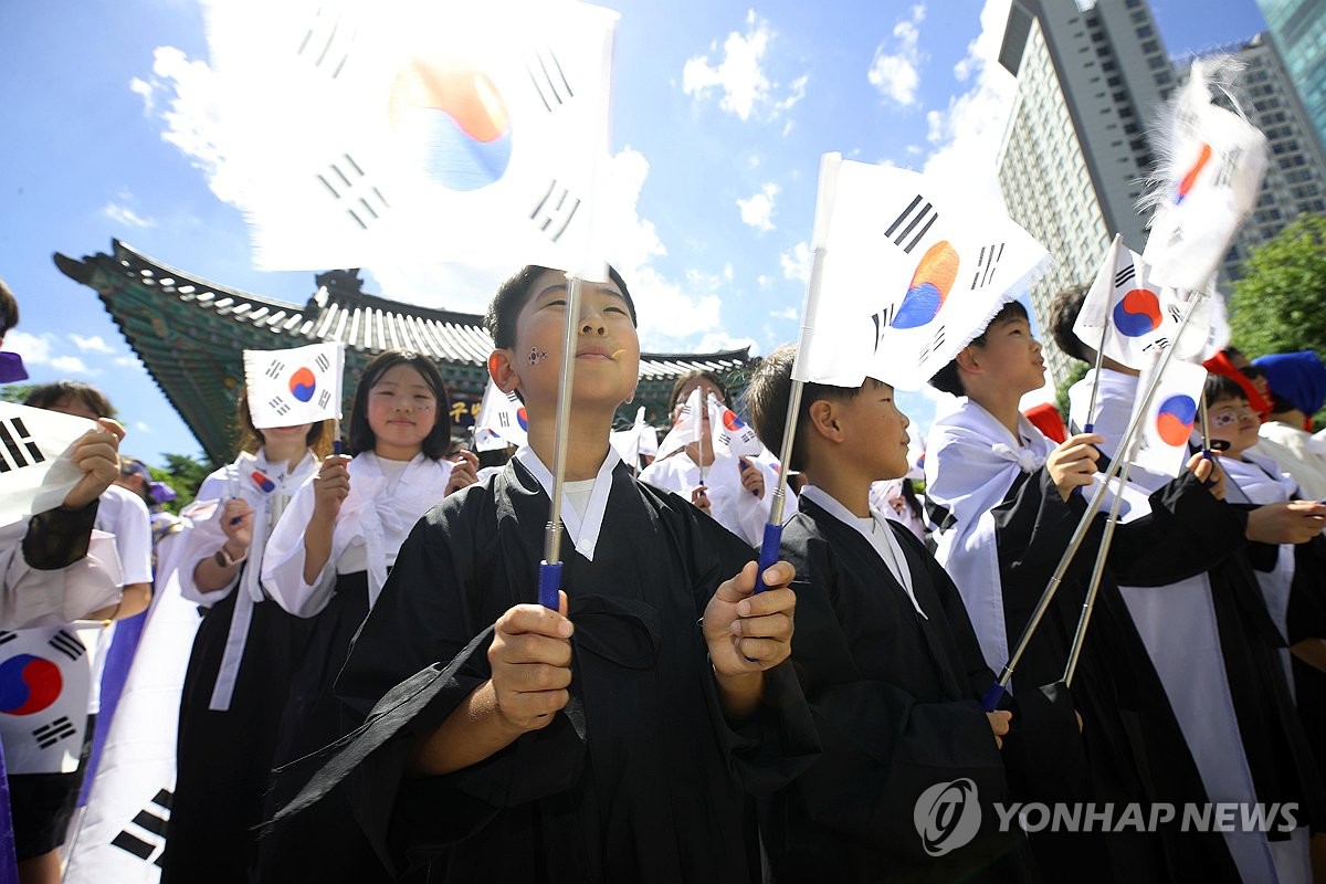 광복절부터 다시 전국 무더위…낮 최고 30∼34도 예상