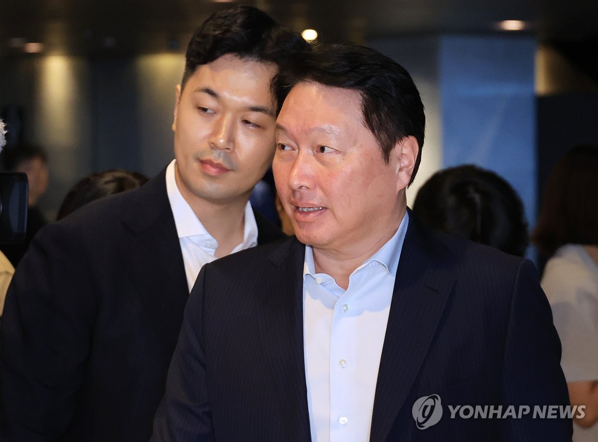 최태원 "글로벌서 이길 수 있는 소버린 AI 만들어야겠다"(종합)