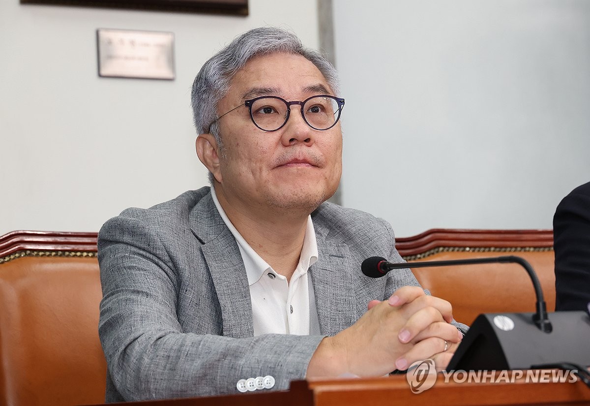 최강욱 악재도 이춘석 때처럼…긴급조사로 논란확산 조기차단 시도