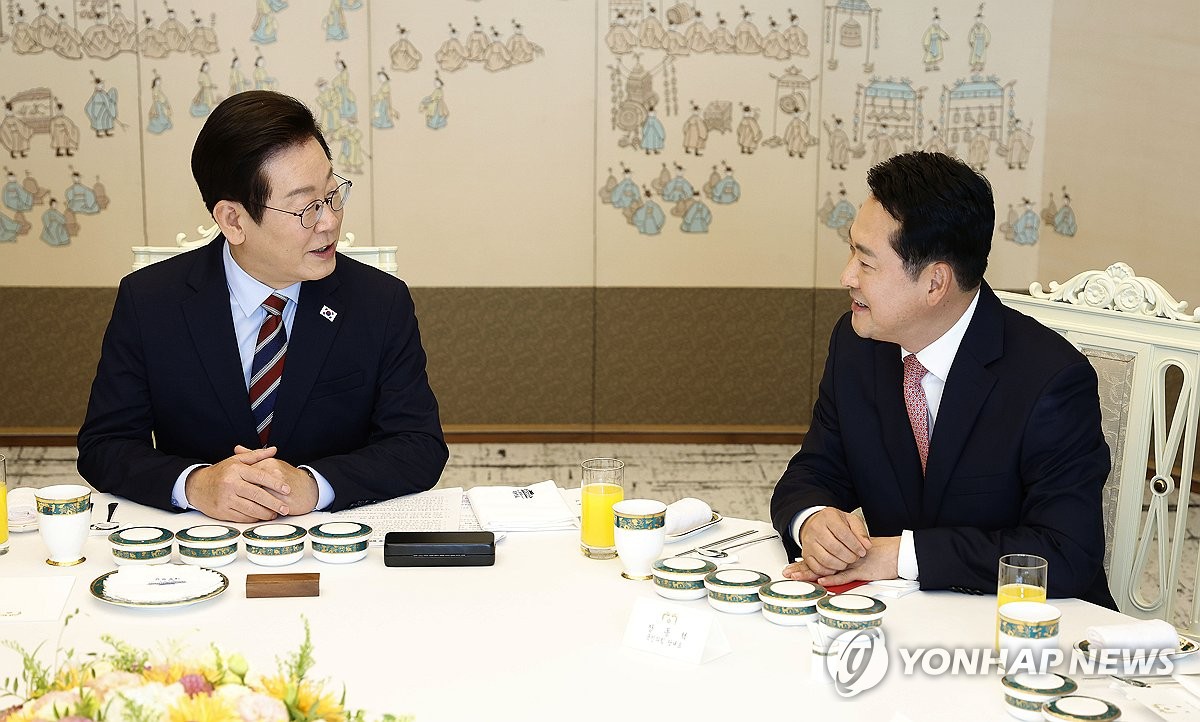 이재명 대통령과 장동혁 국민의힘 대표