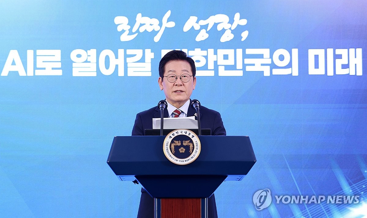 (News Focus) Tough tasks ahead on trade, security as Lee set to mark 100 days in office