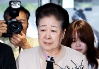 특검, '임의출석' 한학자 총재 조사…"엄정처리" 강제수사 시사
