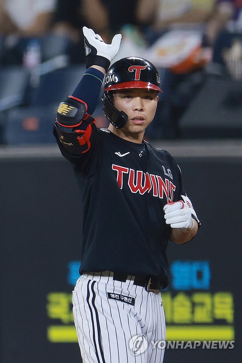 문성주 2타점 적시타