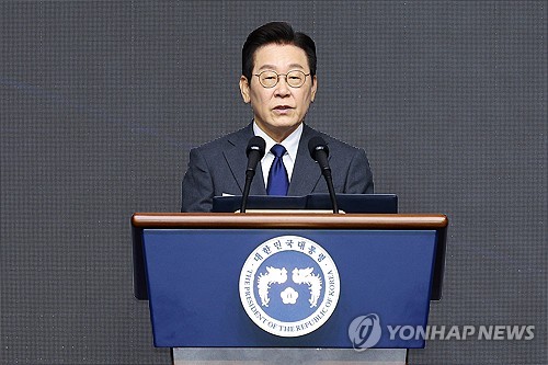 Lee pledges bold defense, aerospace R&D investment by 2030